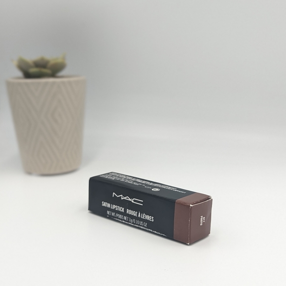 MAC Matte Lipstick Photo New in Box - Picture 3 of 3